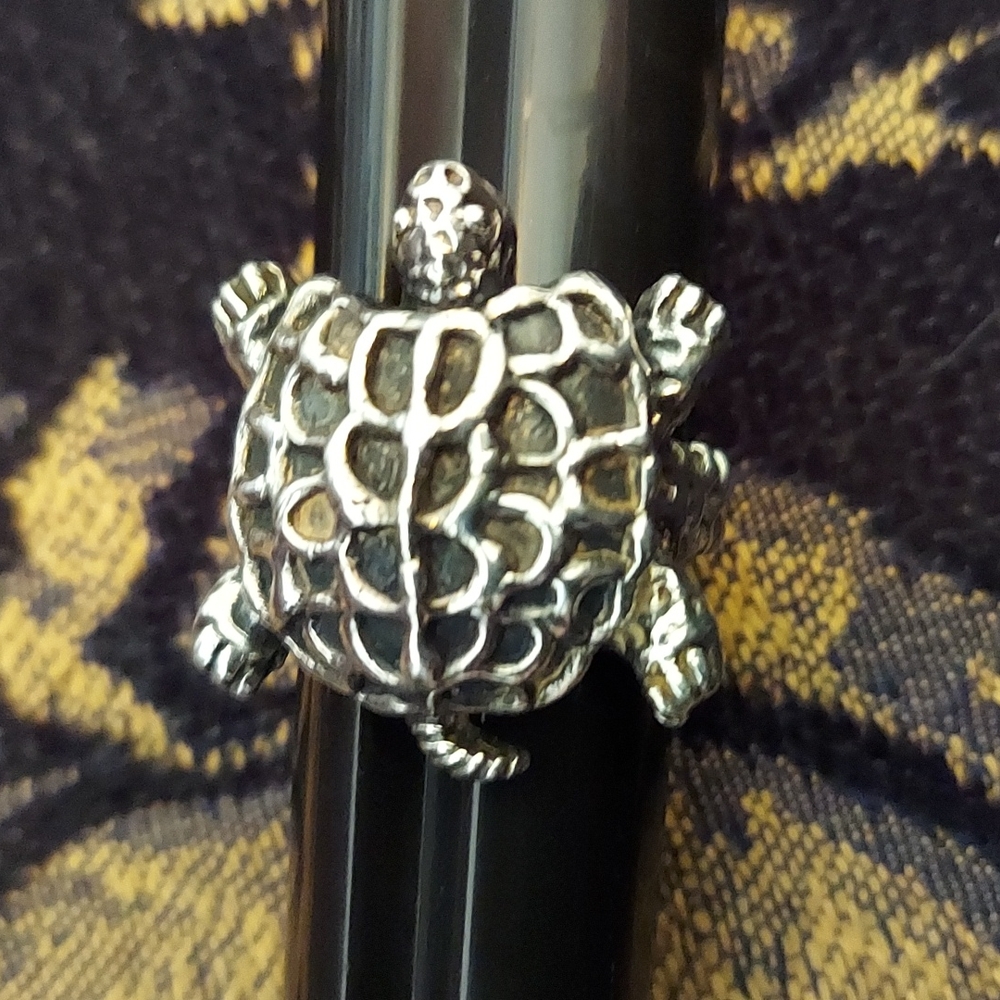 Sterling Silver Large Turtle Ring - image 2